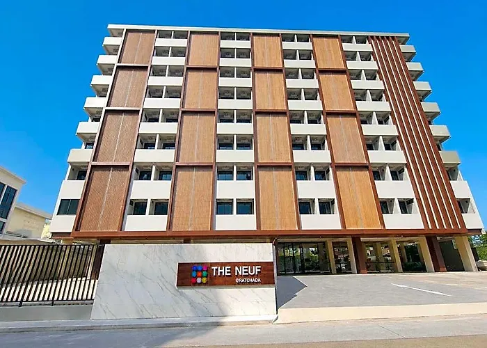 Hotel The Neuf Ratchada