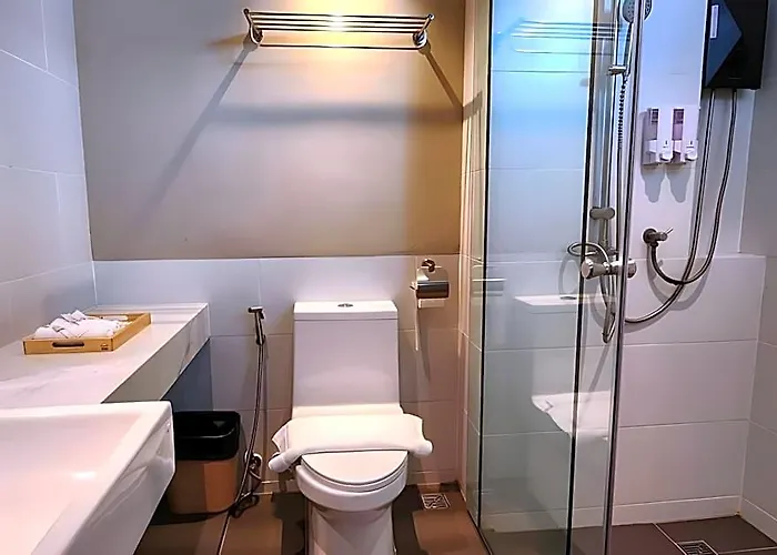 The Neuf Ratchada Hotel 3*